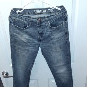 Levi's Gray Skinny Jeans with Modern Fit